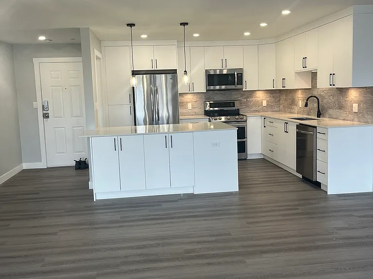 2585 Ware St #304 — Photo 7