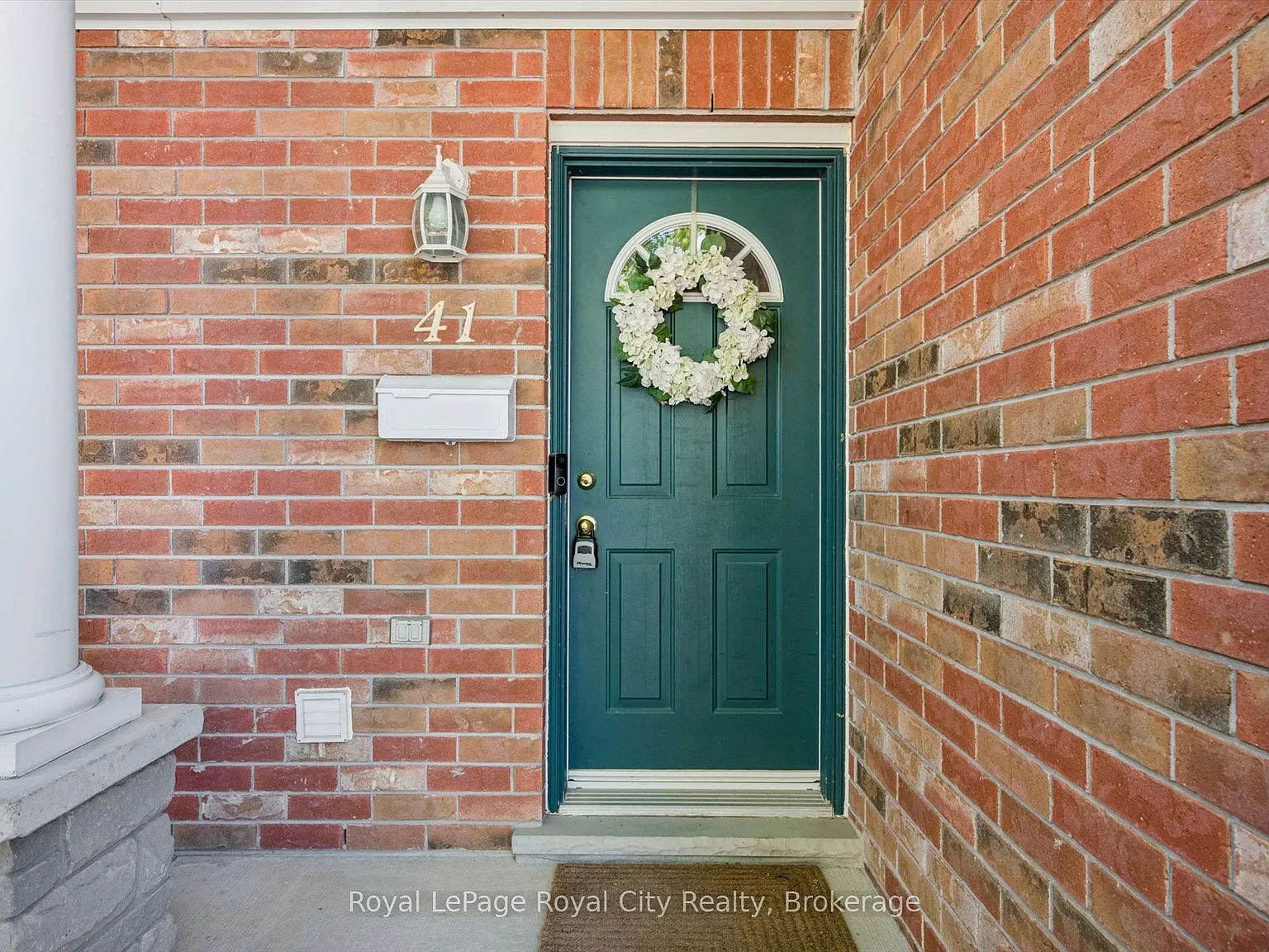 3 bed, $3,000 — Photo 2