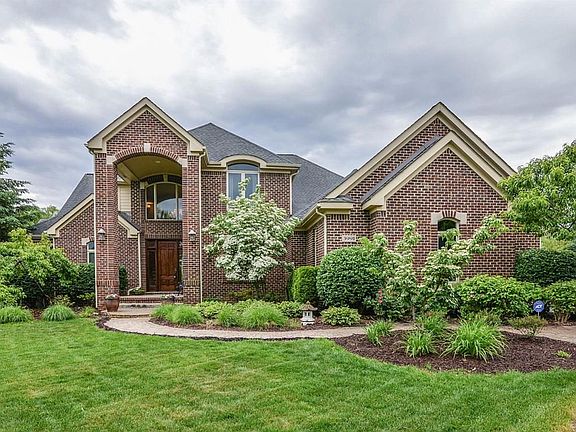 2nd image of 3991 Calgary Ct