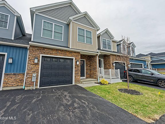 2nd image of 38 Stacey Way