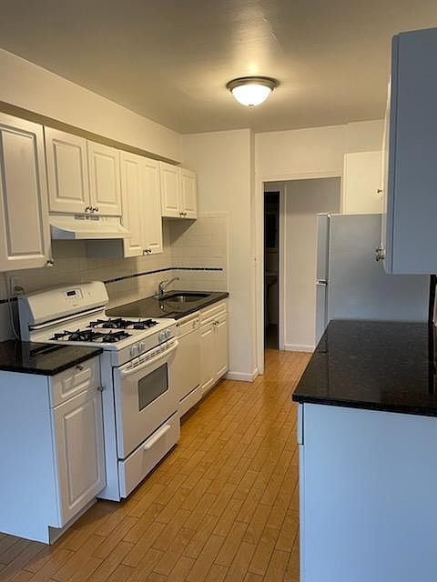 1st image of 47 Davis Ave APT 3