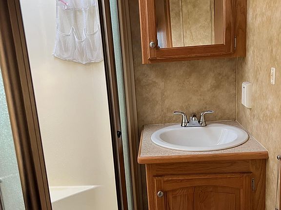 4th image of 1123 Ella Ave #1