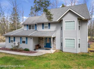 106 Cranberry Dr, Blakeslee, PA 18610