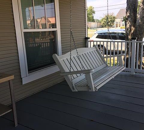 3rd image of 100 S Jackson Ave