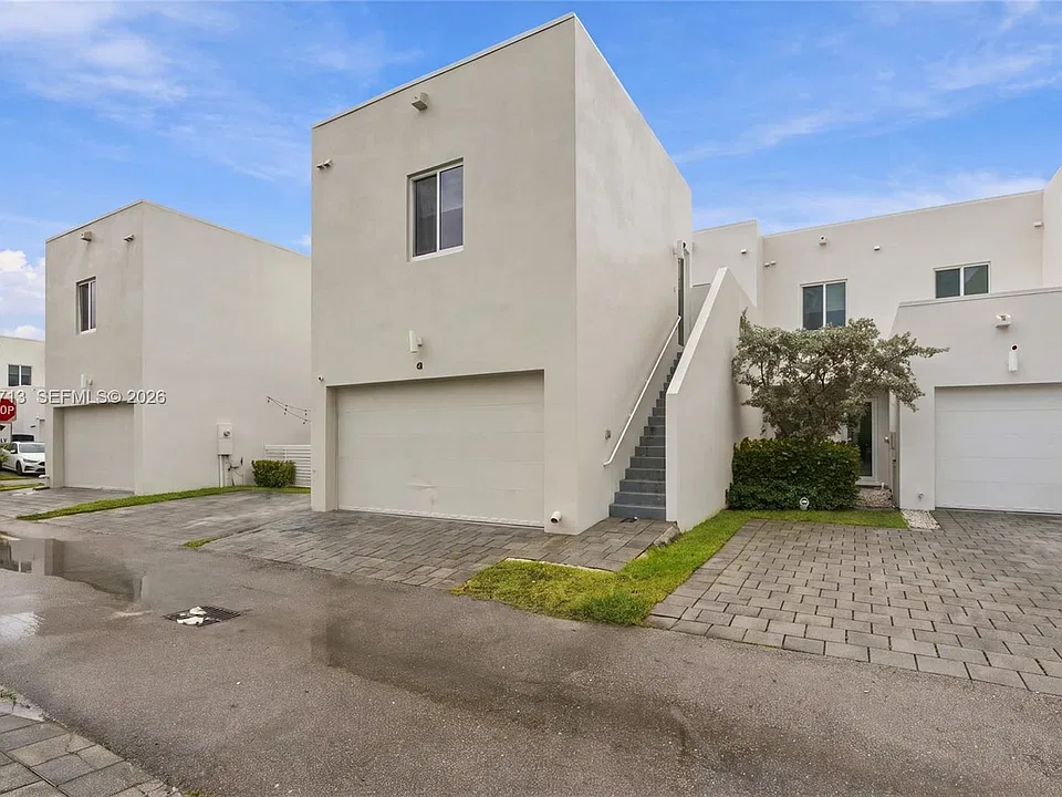 6663 NW 103rd Pkwy #STUDIO
