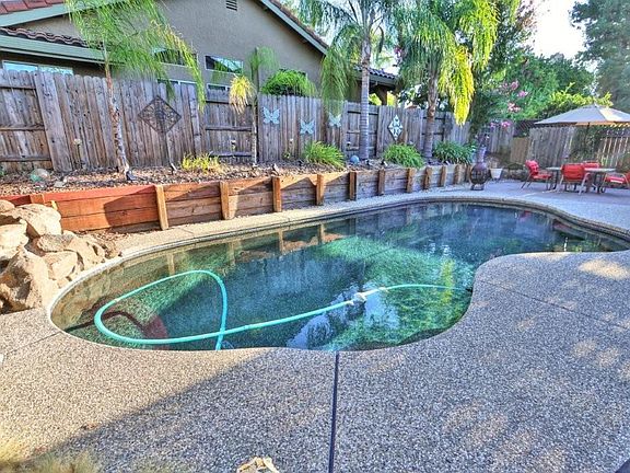 2nd image of 1431 Penhurst Way