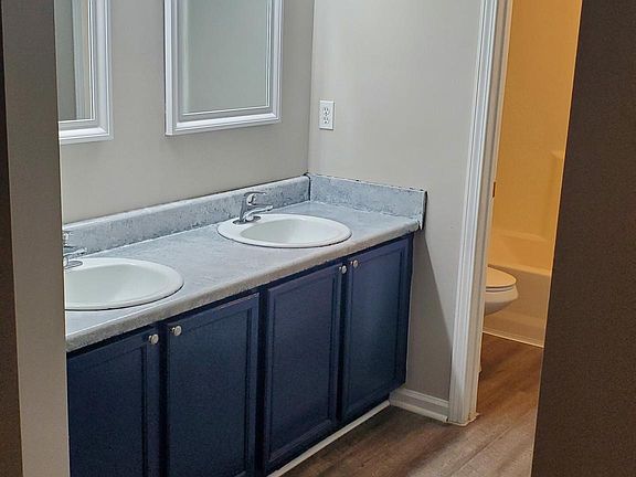4th image of 1180 Pinedale Cir NW