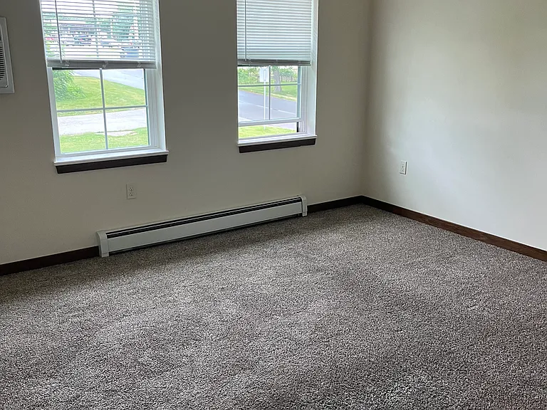 765 Erie St #2 — Photo 7