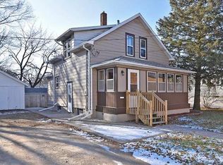 13 16th St NW, Faribault, MN 55021