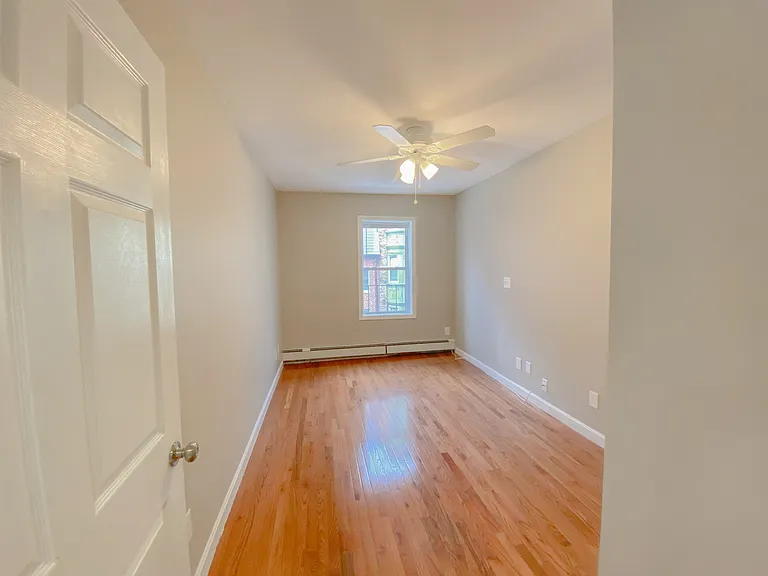 157 Endicott St — Photo 6