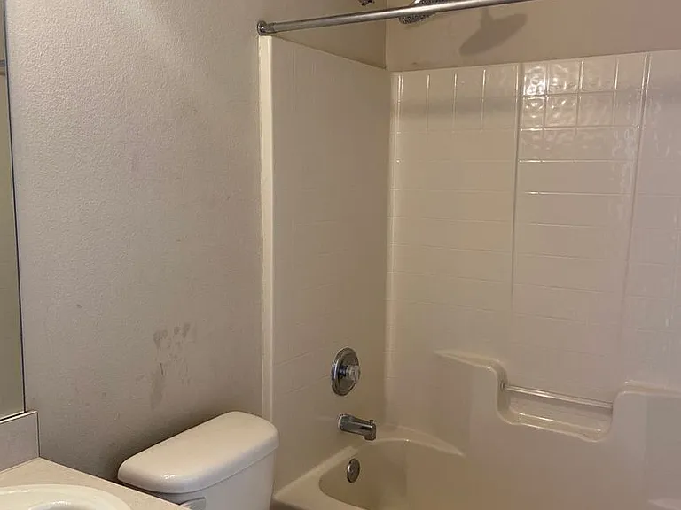 628 Madina Cir — Photo 11