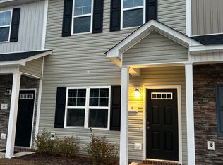 4 Jaydn Dr W, Jacksonville, NC 28546