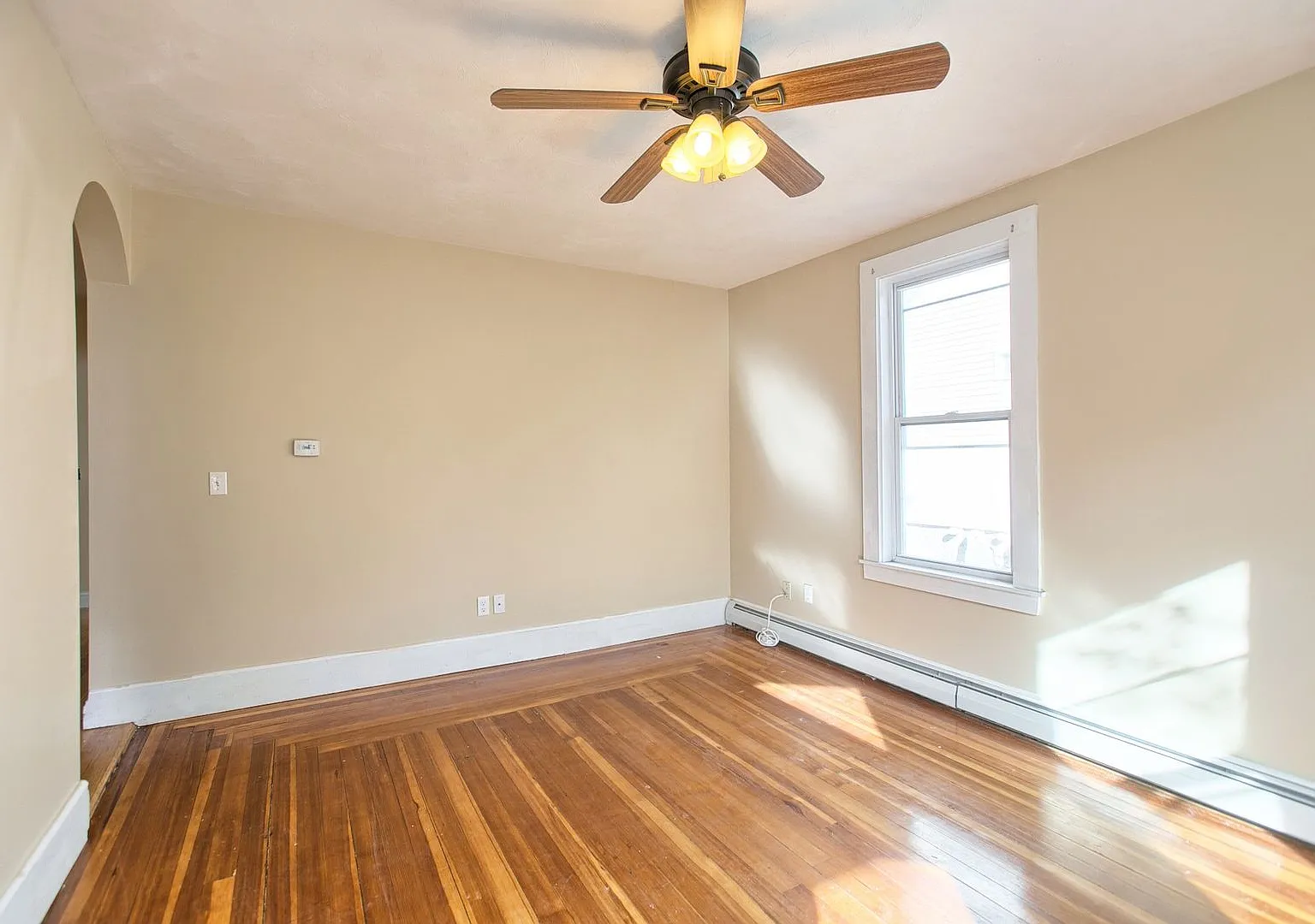 23 Simon Street — Photo 3
