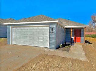 1915 E Annette Dr, Siloam Springs, AR 72761