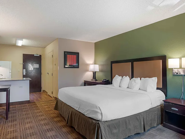 Studio Suite - 1 King Bed