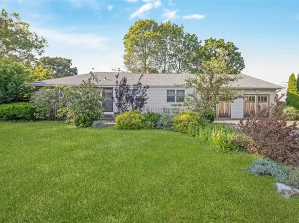 227 Toronto Avenue, Massapequa, NY 11758