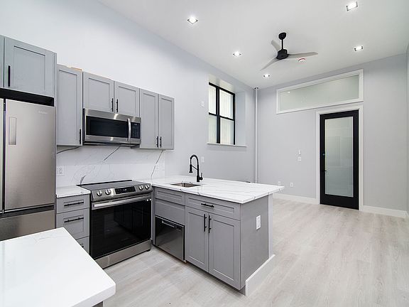 5th image of 195 Stanton St APT S1