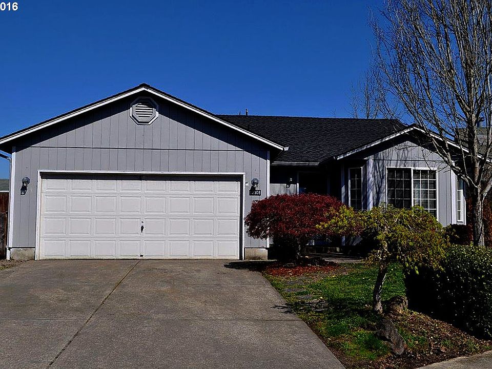 1st image of 13308 NE 88th Cir