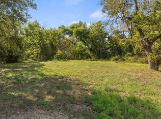 117 Lamar St, Terrell, TX 75160
