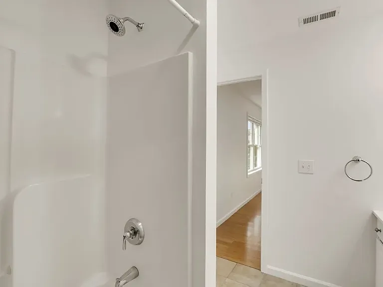 32 Brown St #32 — Photo 21