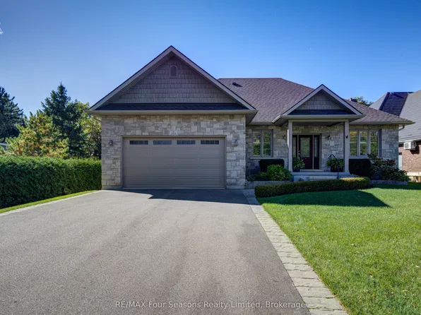212 Pearson St, Meaford, ON N4L 1L5