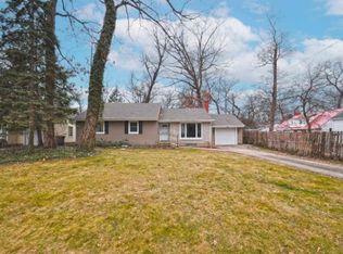 233 Devonshire Dr, South Bend, IN 46615