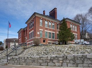 926 Southbridge St APT 20, Worcester, MA 01610