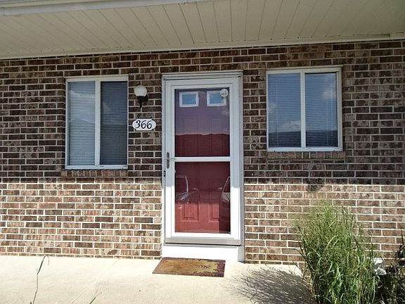 2nd image of 366 Carriage Ln SW