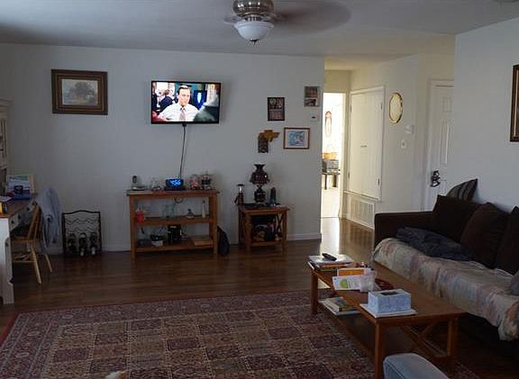 5th image of 1404 Parkside Cir