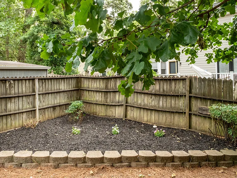 2621 Sawmill Rd — Photo 34