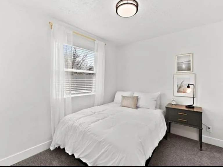 1229 W Gillespie Ave #1 — Photo 10
