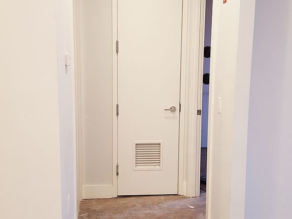 5th image of 634 Kosciuszko St #5F