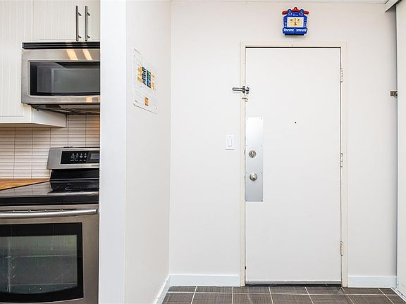 4th image of 2545 116th St NW #300