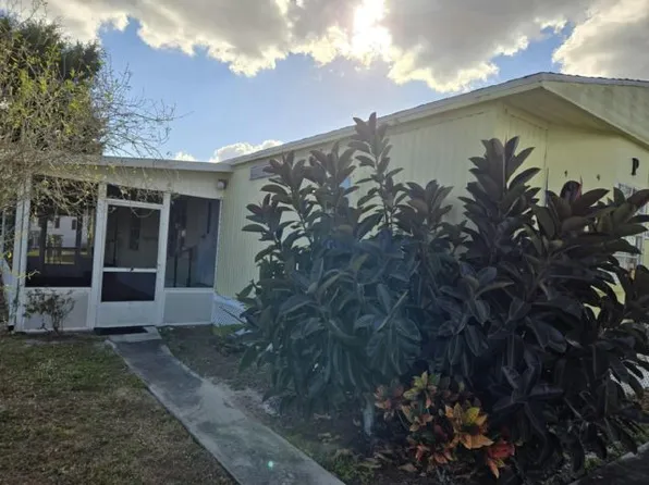 1717 SW Barbie Ter #91, Stuart, FL 34997