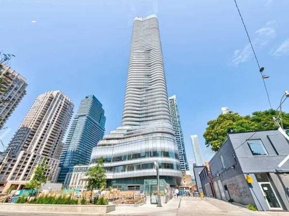 11 Wellesley St W #1310, Toronto, ON M4Y 0G4