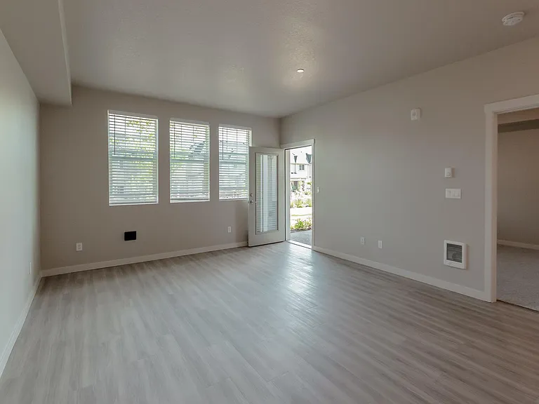 Abbey Creek Apartments — Photo 45