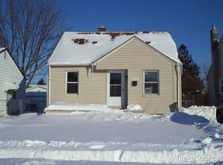 4151 Winifred St, Wayne, MI 48184