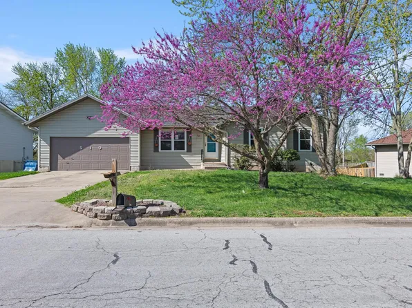 510 SE Southeast Hills Drive, Nixa, MO 65714