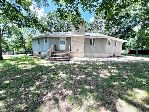 671 S Cedar St, Gerald, MO 63037