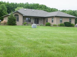 8377 Penrose Rd, Fulton, IL 61252