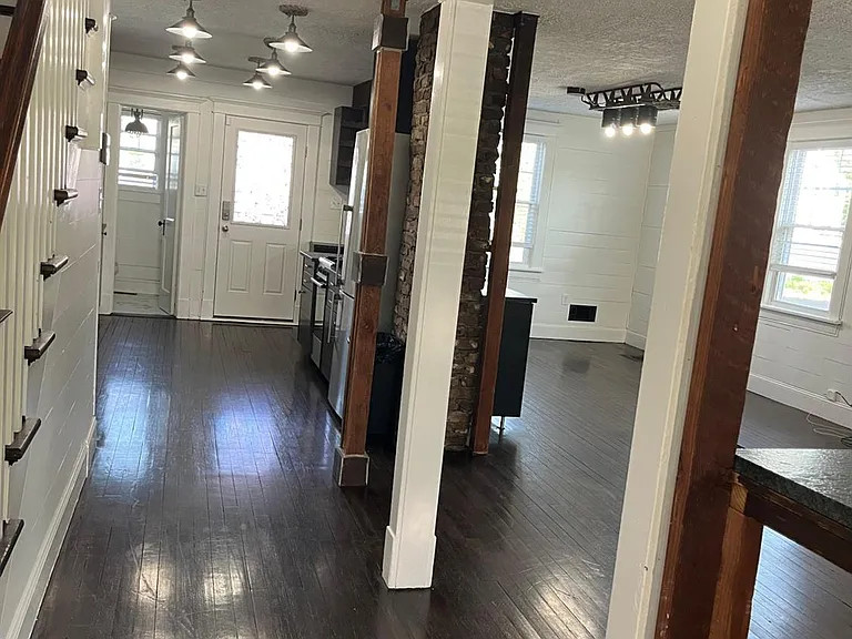 272 Lake Ave — Photo 7