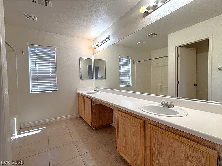 9730 Villa Lorena Ave — Photo 16
