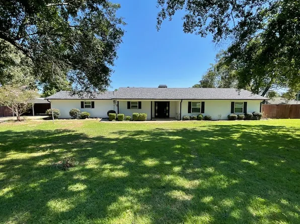 3426 A B Carter Rd, Hallsville, TX 75650