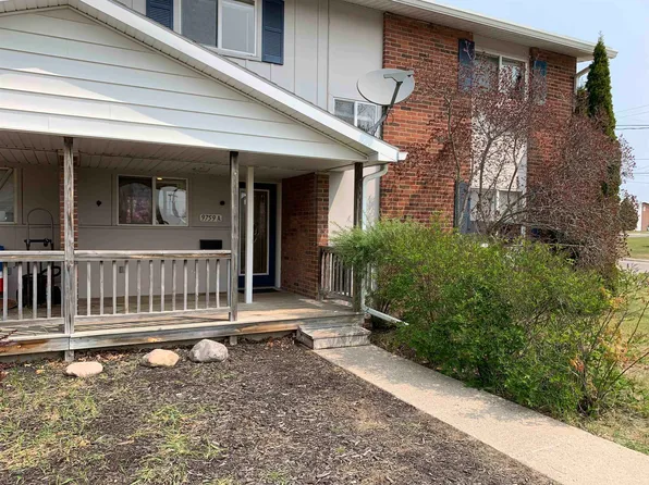 9759 8th St, Oscoda, MI 48750