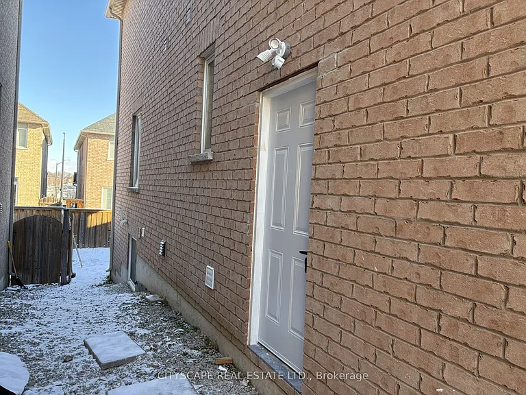 5517 Meadowcrest Ave — Photo 3
