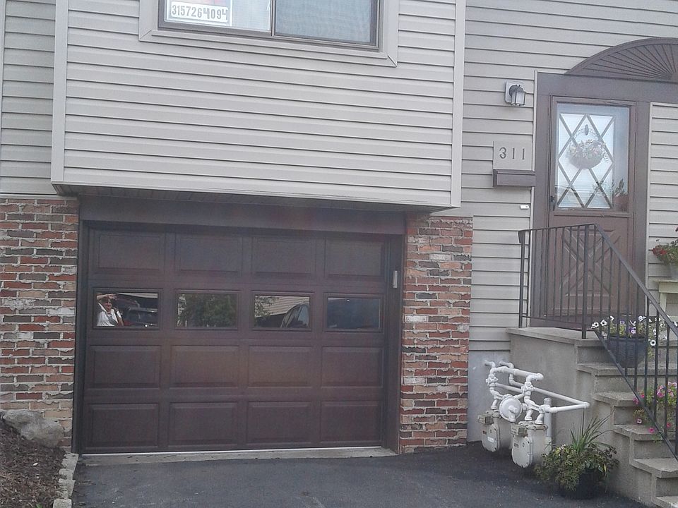 1st image of 311 Grenadier Dr
