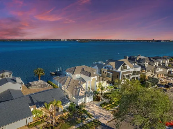 843 Harbor Is, Clearwater, FL 33767