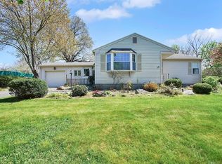 31 Overlea Dr, Springfield, MA 01119