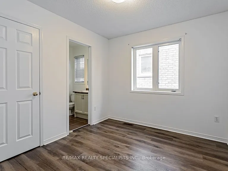 16 Evanwood Cres — Photo 16