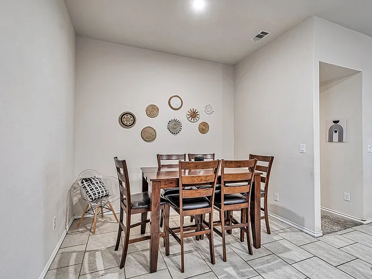 6809 Brush Dr — Photo 9